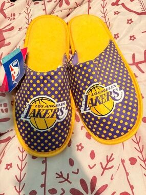 Forever 21 Los Angeles Lakers Purple and Gold Slide Slippers